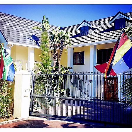 Golf And Garden Guesthouse Сомерсет-Уэст Экстерьер фото